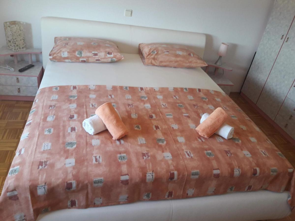 Apartmani Mila Podstrana Exterior foto