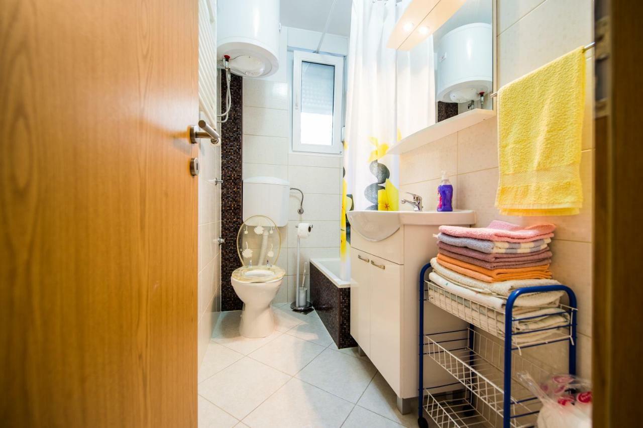 Apartmani Mila Podstrana Exterior foto