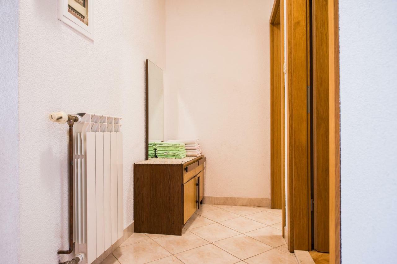 Apartmani Mila Podstrana Exterior foto