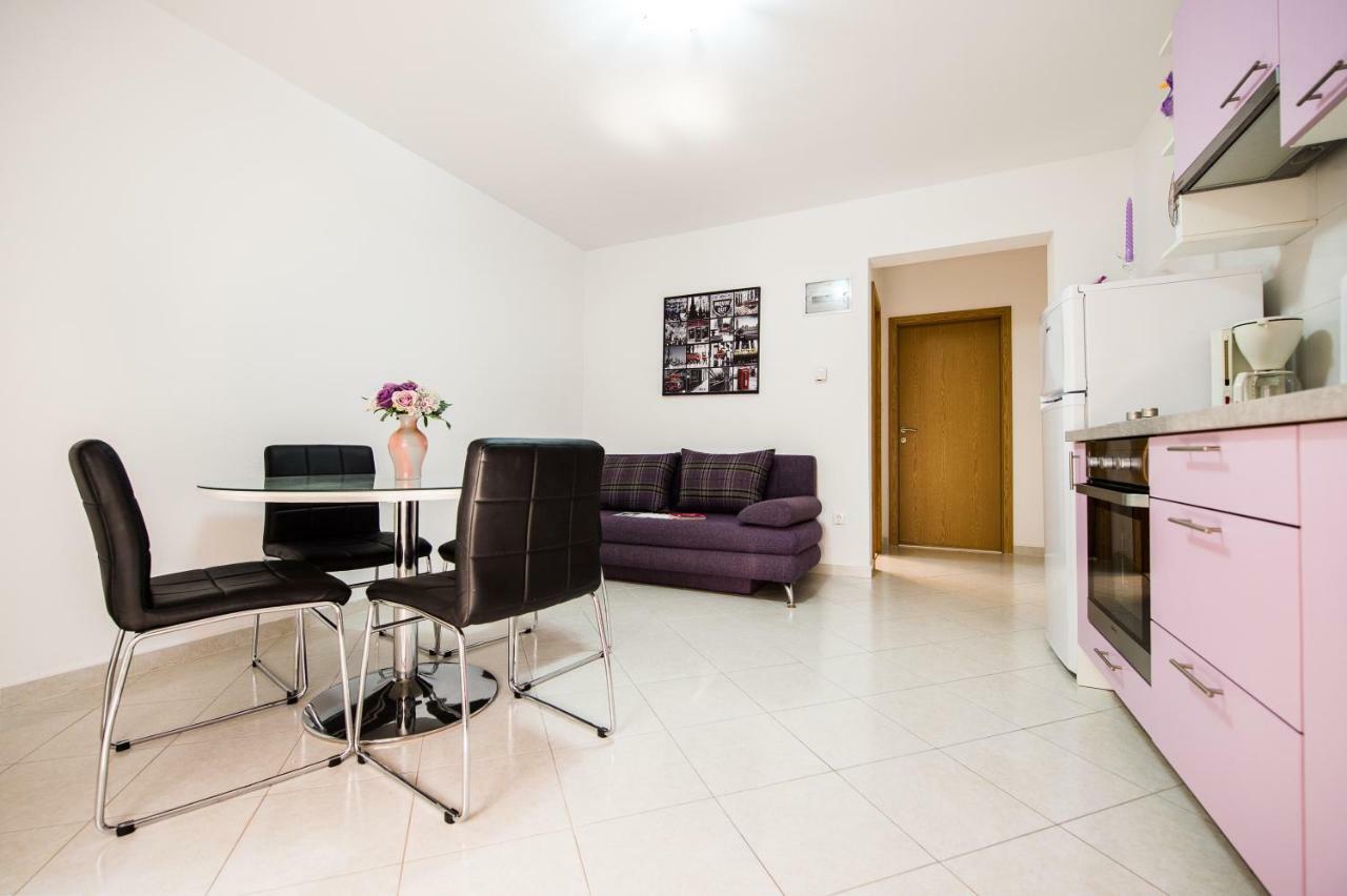 Apartmani Mila Podstrana Exterior foto