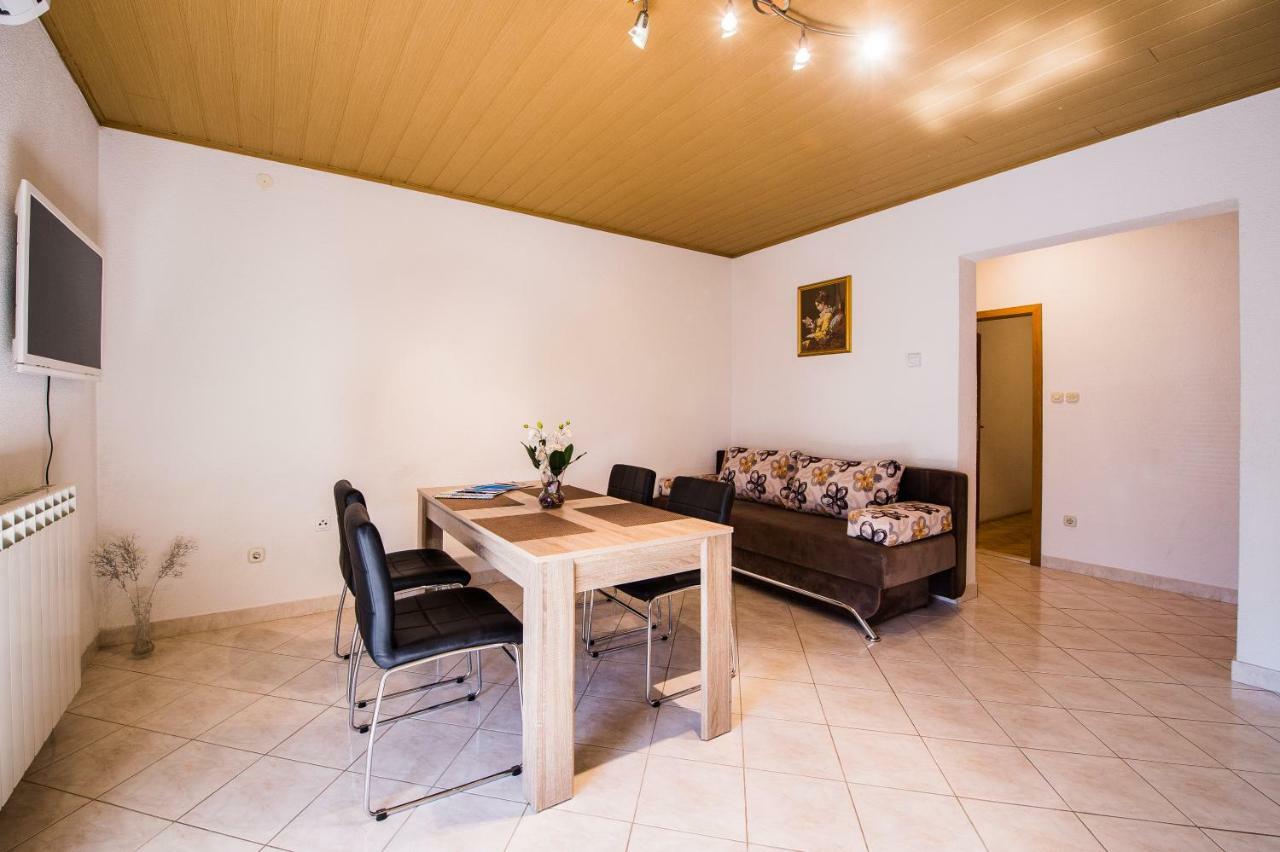 Apartmani Mila Podstrana Exterior foto